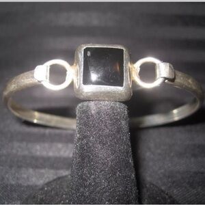 VINTAGE Mexico Sterling Silver 925 Bangle Bracelet with inlay Black Onyx Stone